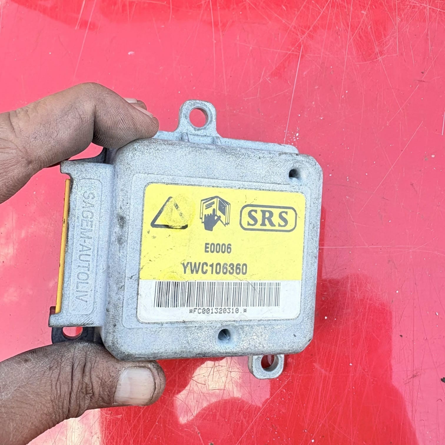 Land Rover Freelander MK1 Control Module Unit Airbag ECU Part No YWC106360