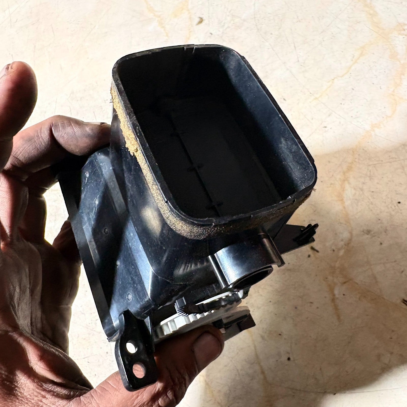 Toyota Auris 2008 Front right dashboard side air vent 9474