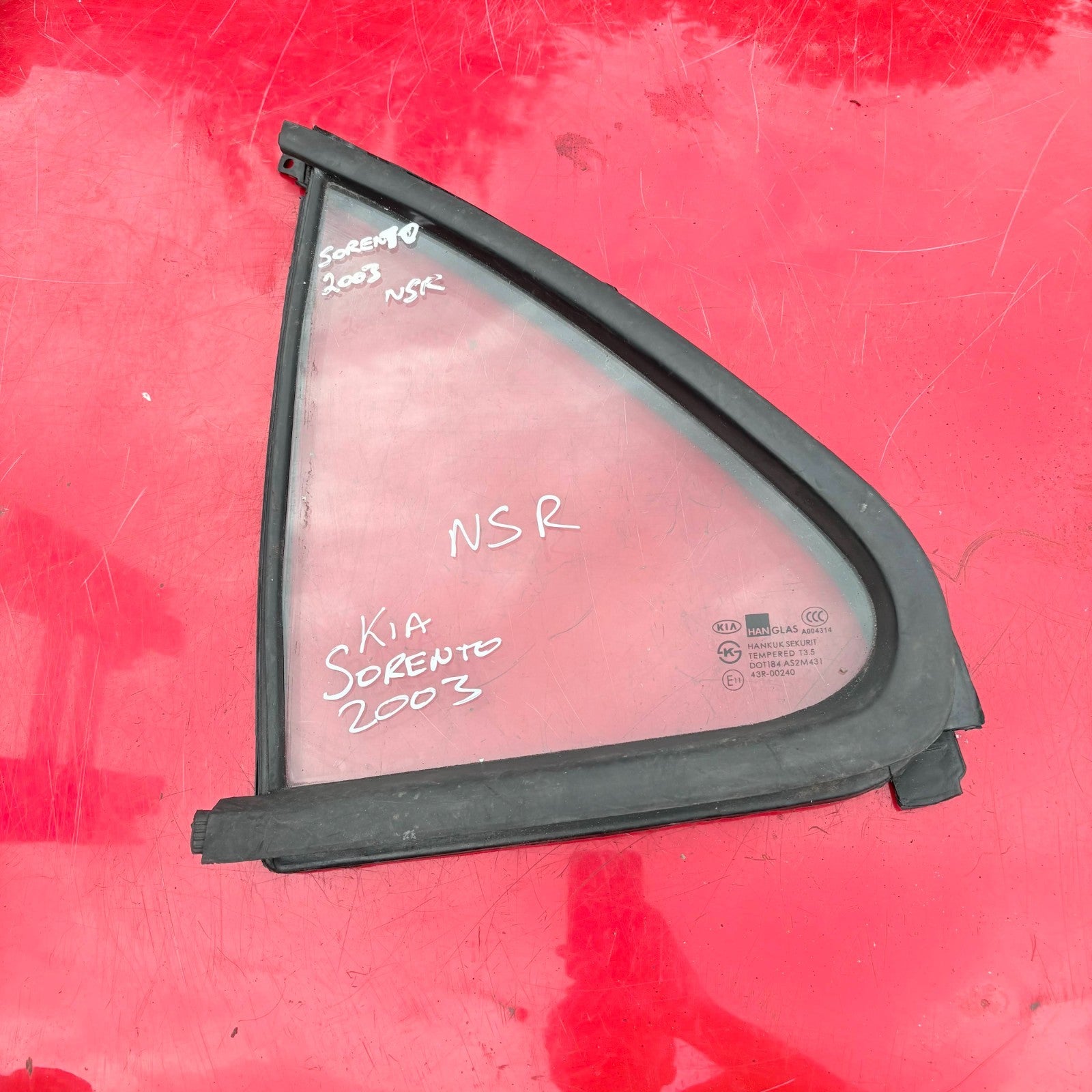 Kia Sorento 2003-2008 Left Rear Quarter Glass Window N/S Quarterlight 87810-3E03