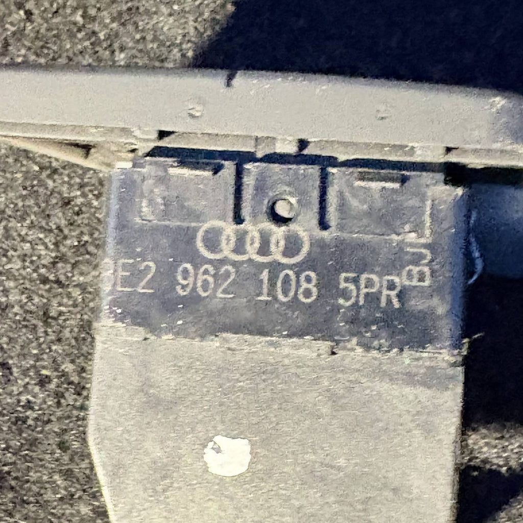 8e29621085pr Switch Central Locking Audi A4 DE587178-50-2019