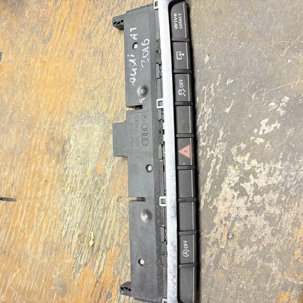Audi A3/S3 8V Sportback Hazard Control Panel Drive Select 8V0925301G 2013-2016