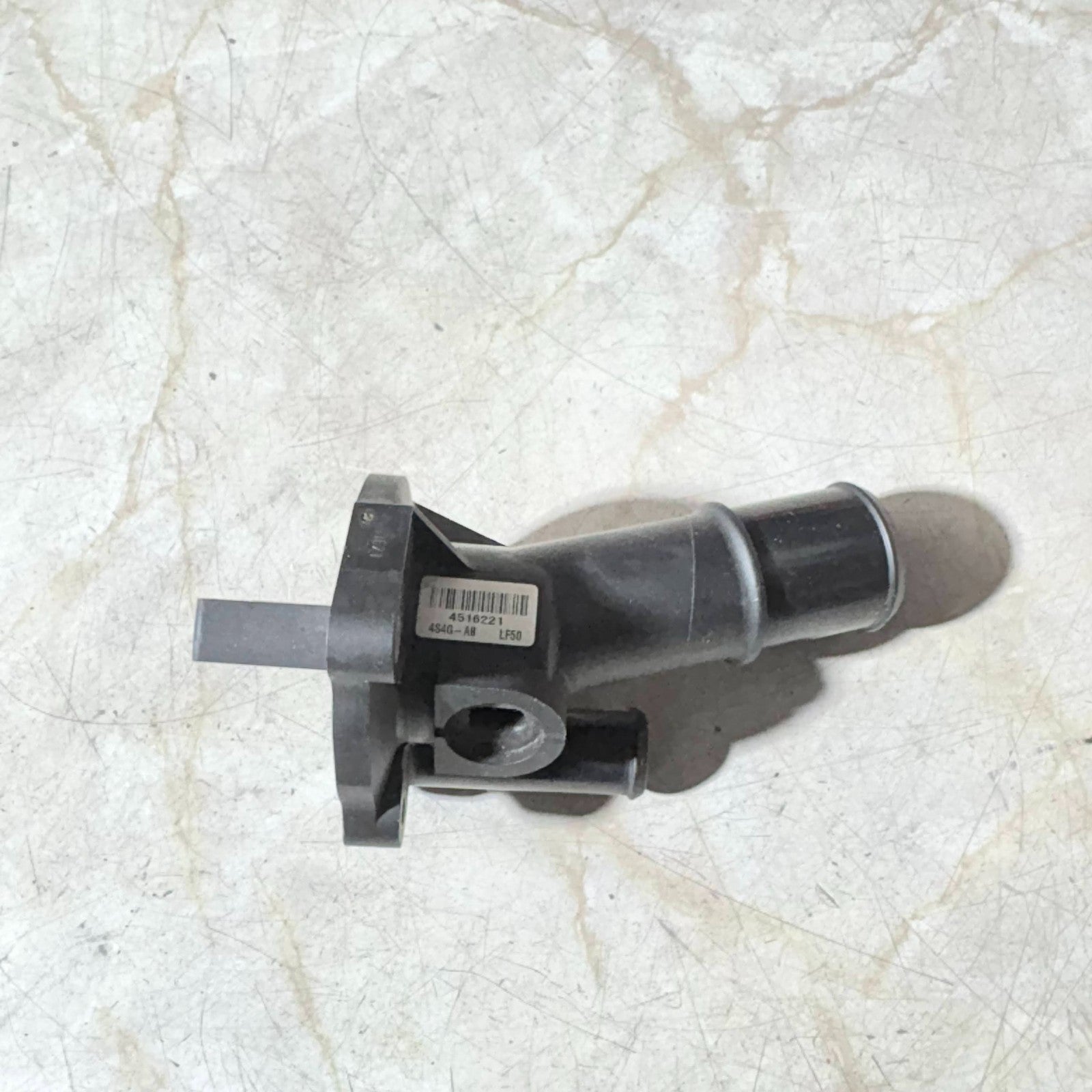 Ford Focus 2004?2011/Mondeo 2003?2010 Thermostat Housing 5653258