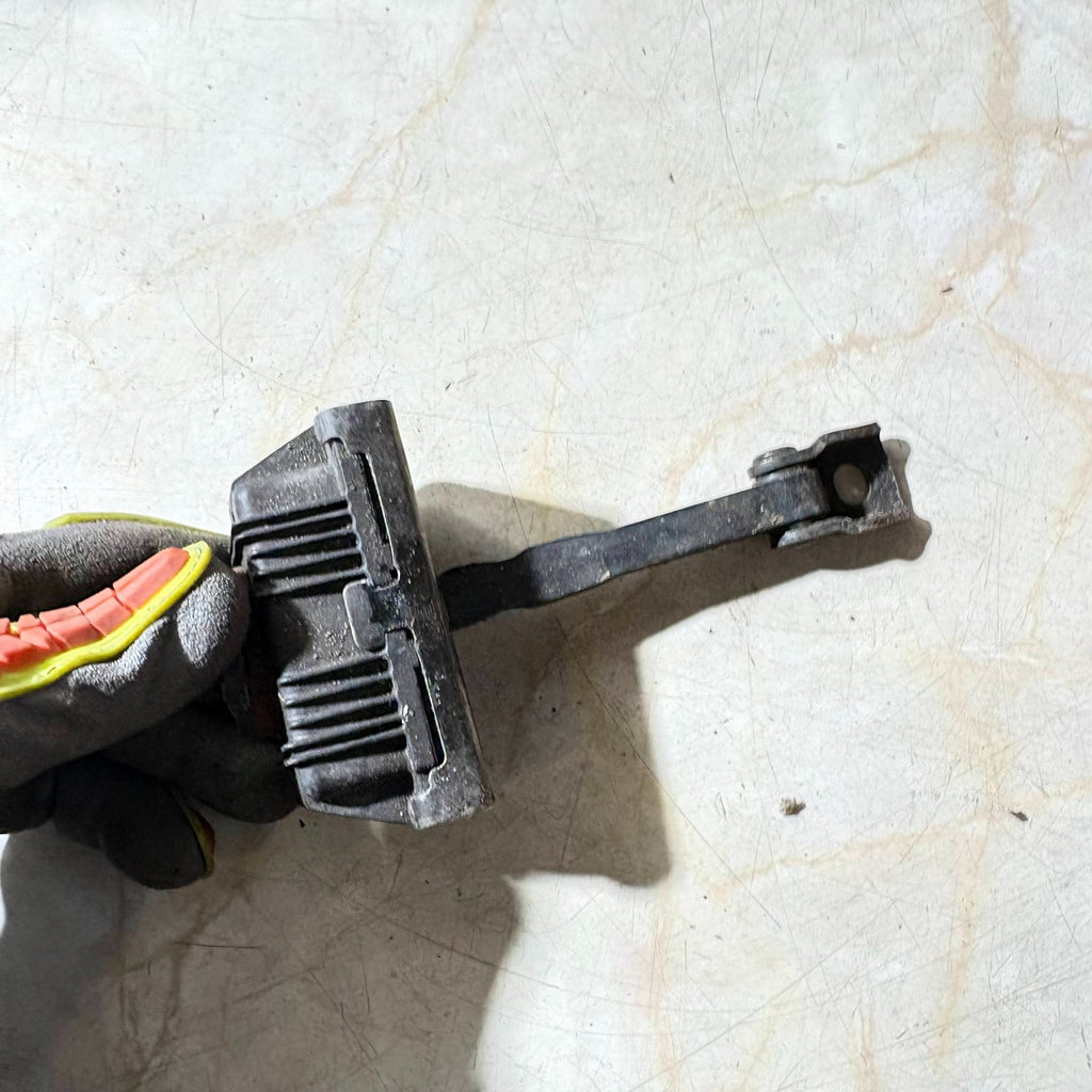 Front Right Side Door Hinge Stop Check Strap Fits BMW COMPACT 2003