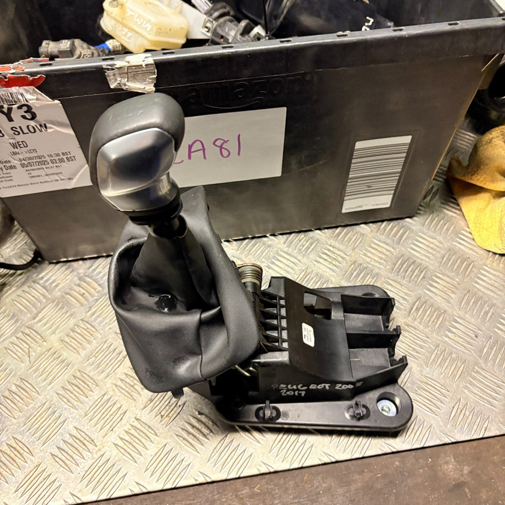 Peugeot 2008 Mk1 2013-2019 5 Speed Manual Gear Lever Selector 9808161780