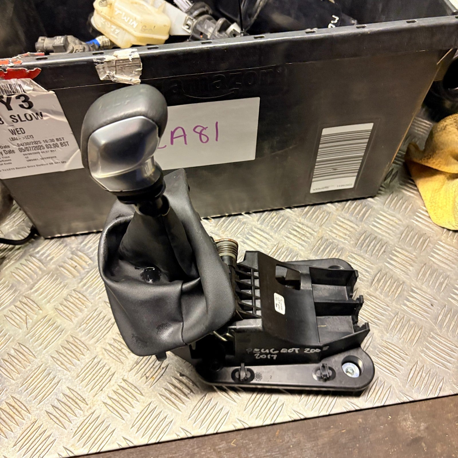 Peugeot 2008 Mk1 2013-2019 5 Speed Manual Gear Lever Selector 9808161780