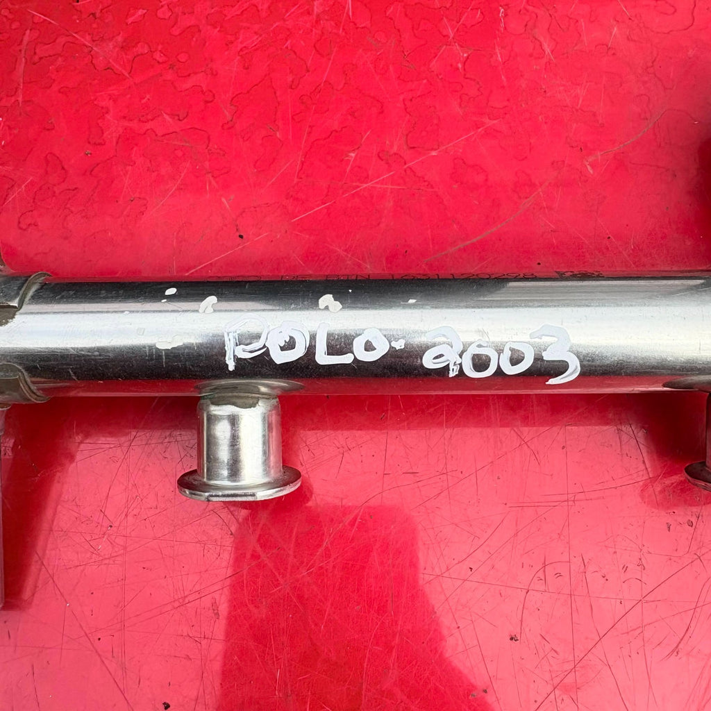 2003-2009 VOLKSWAGEN POLO FUEL RAIL 06K 133 317G