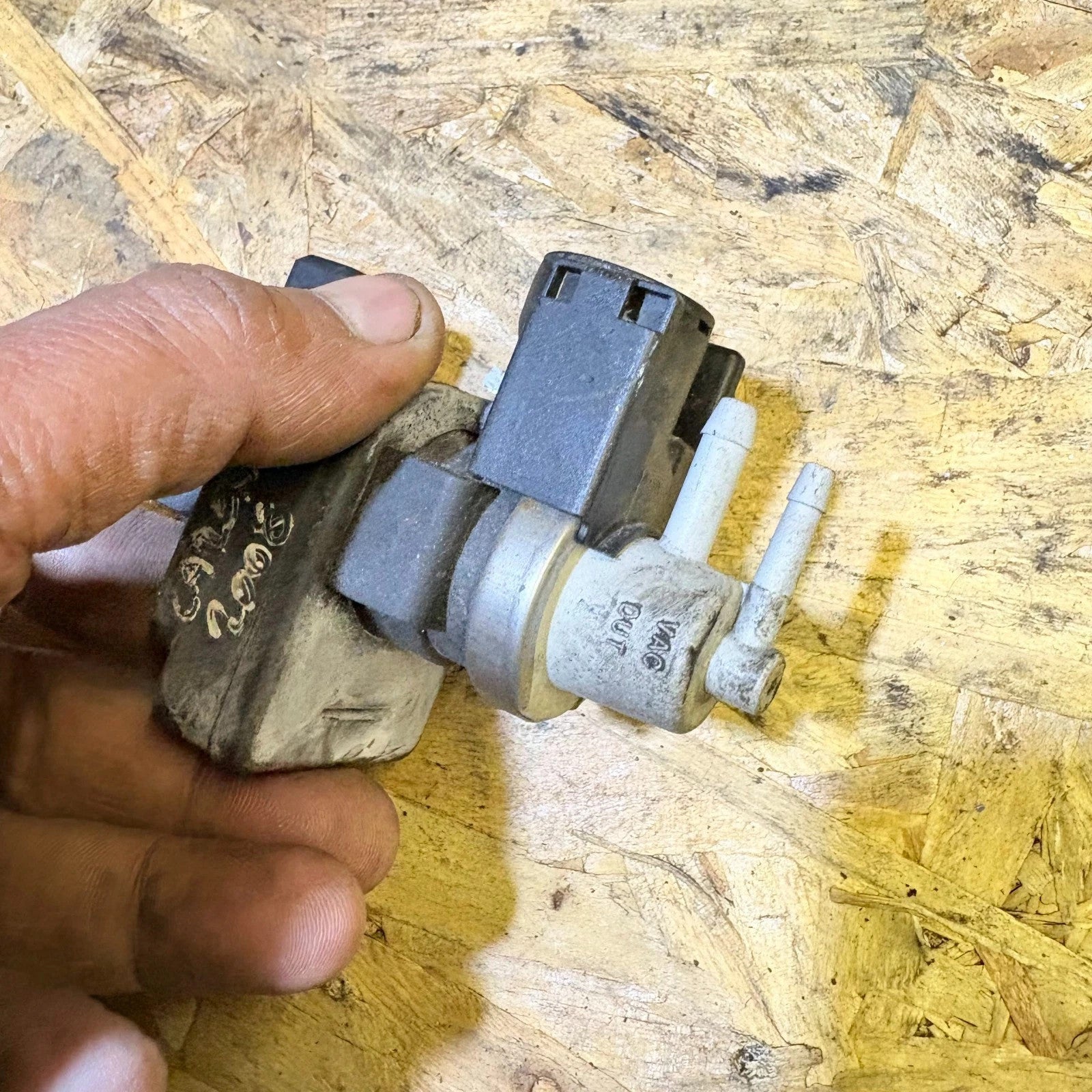 Kia Carens 2.0 CRDi 2006-2012 Turbo Boost Control Solenoid Valve 36611200