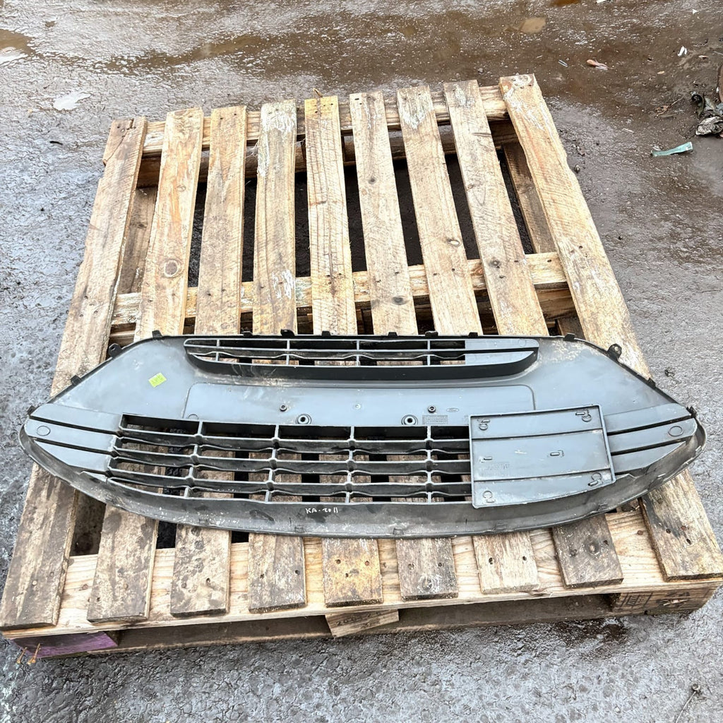 Ford Ka Mk2 2009-2016 Front Bumper Lower Centre Grille 735437417 1595922