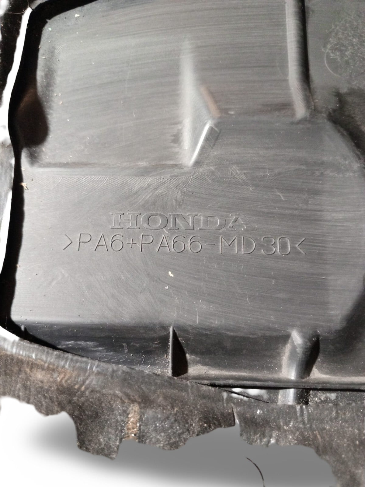 HONDA ACCORD ENGINE COVER 2.2 I-CTDI MK7 (2003-2008)