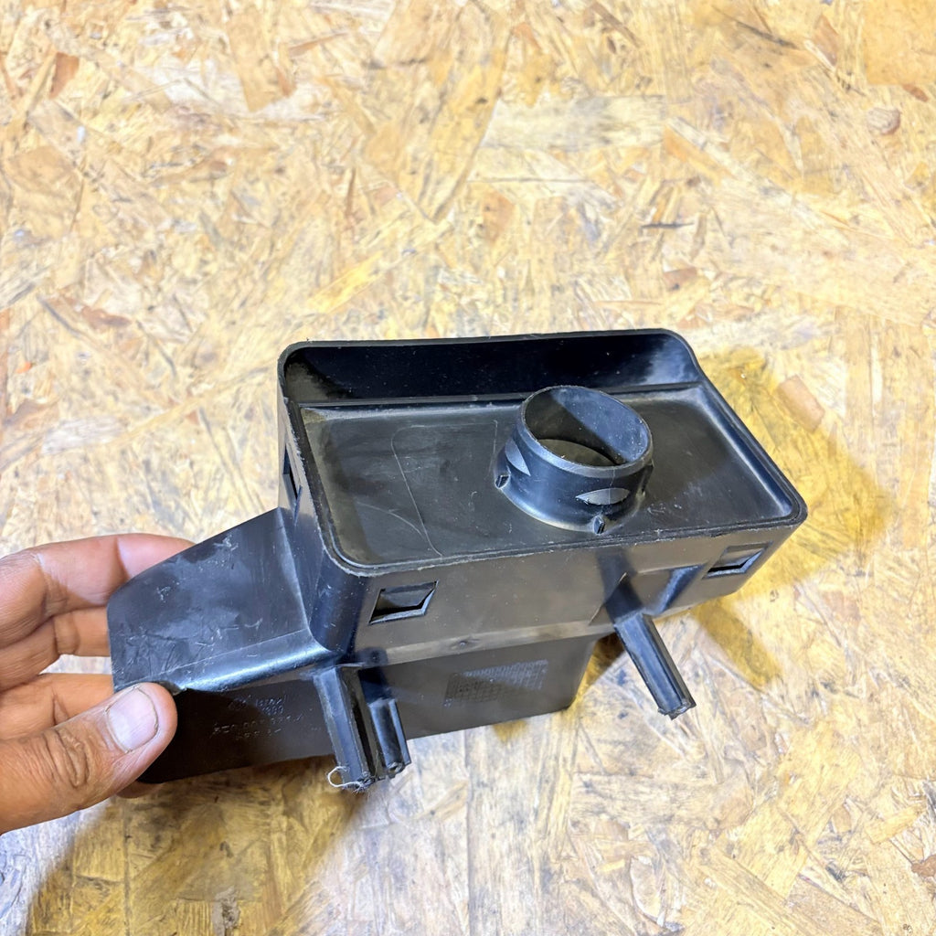 VW Fox Air Intake Duct Air Guide 5Z0805971A (5Z0 805 971A) 2005-2012