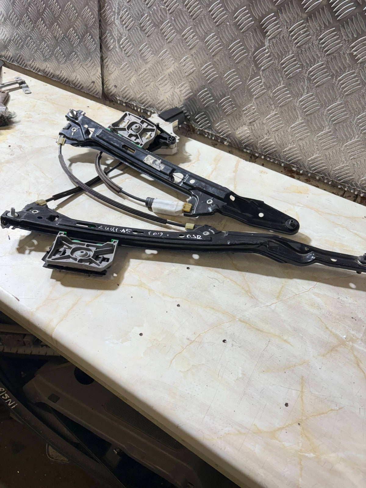 AUDI A5 B8.5 2012 WINDOW REGULATOR OSR 8K0959801A