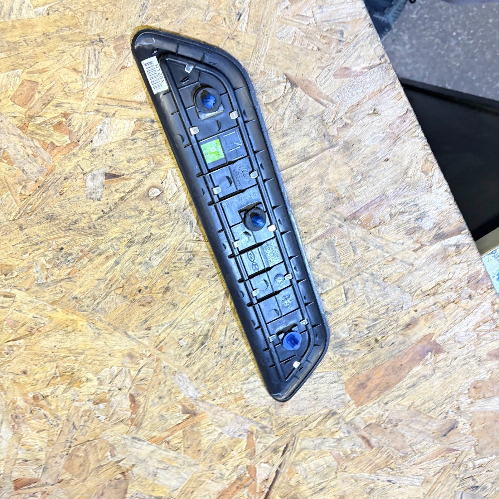 HYUNDAI i40 2017 Door Entry Sill Step Cover Left Side Rear