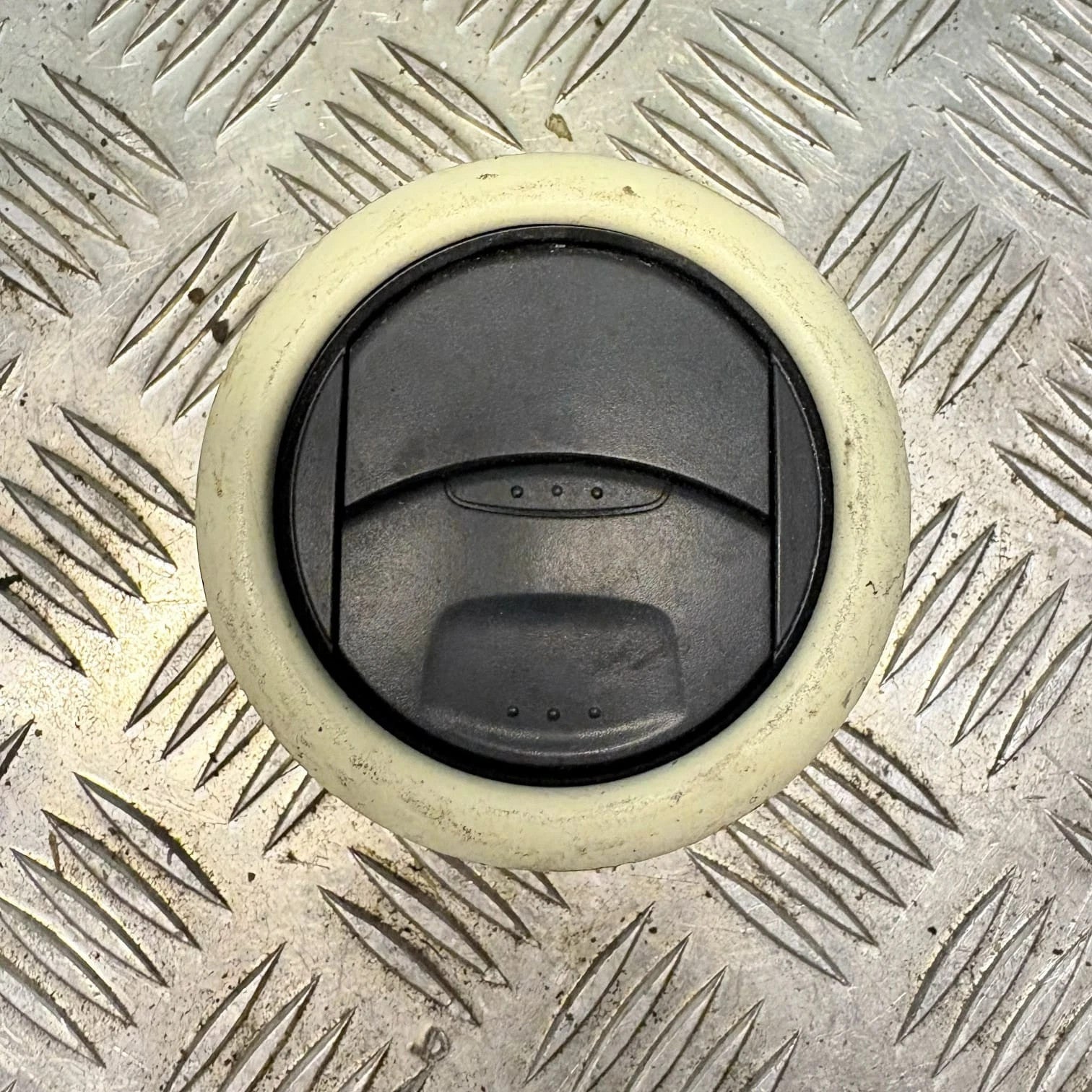 Ford Ka MK2 Right Dashboard Air Vent Driver Side 2009-2016