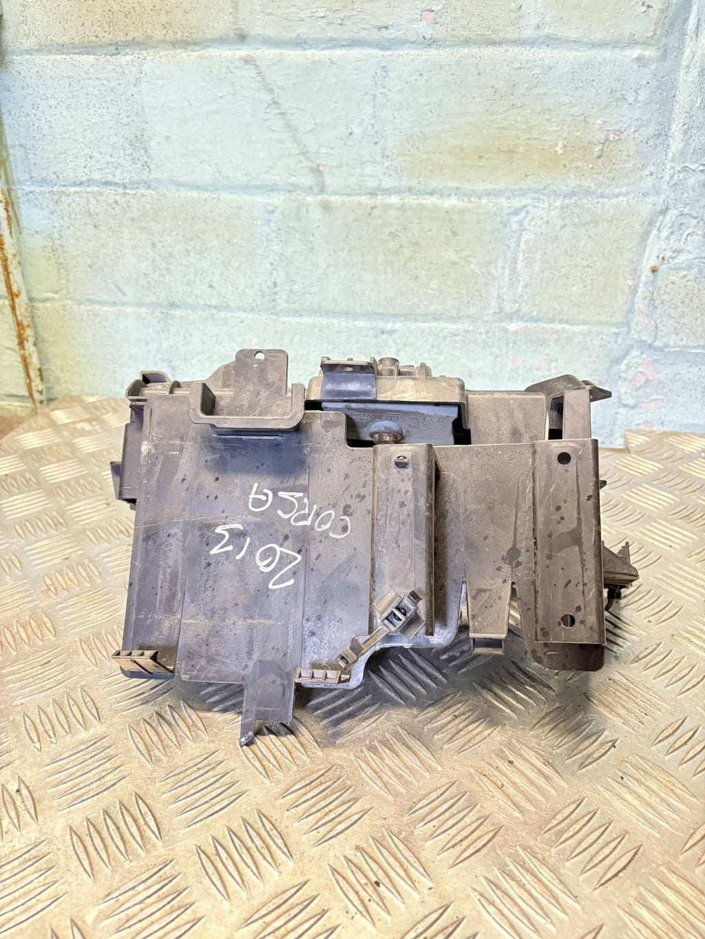 Vauxhall Corsa D 06-14 Under Bonnet Battery Tray Box 09115187 13296473