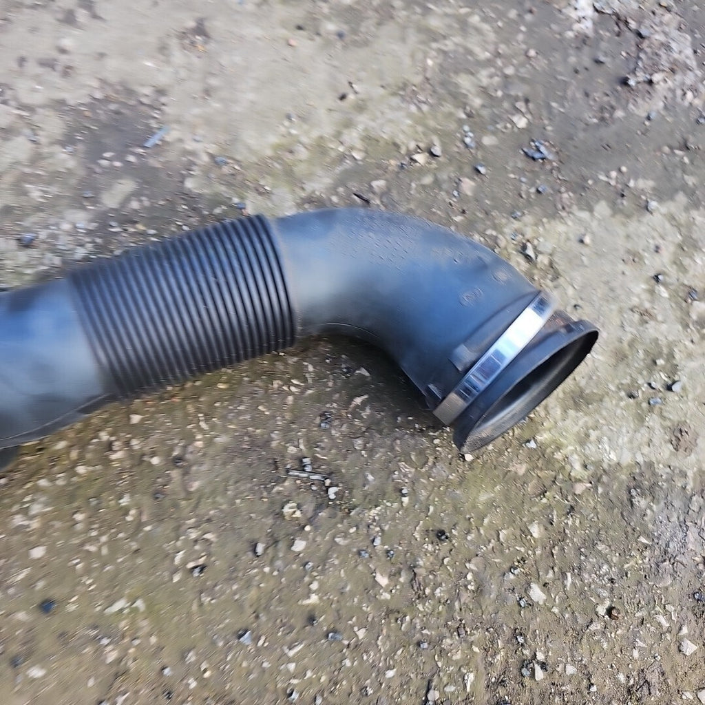 2012-2016 VAUXHALL ASTRA GTC 1.7 CDTI AIR INTAKE PIPE HOSE 1039897S01