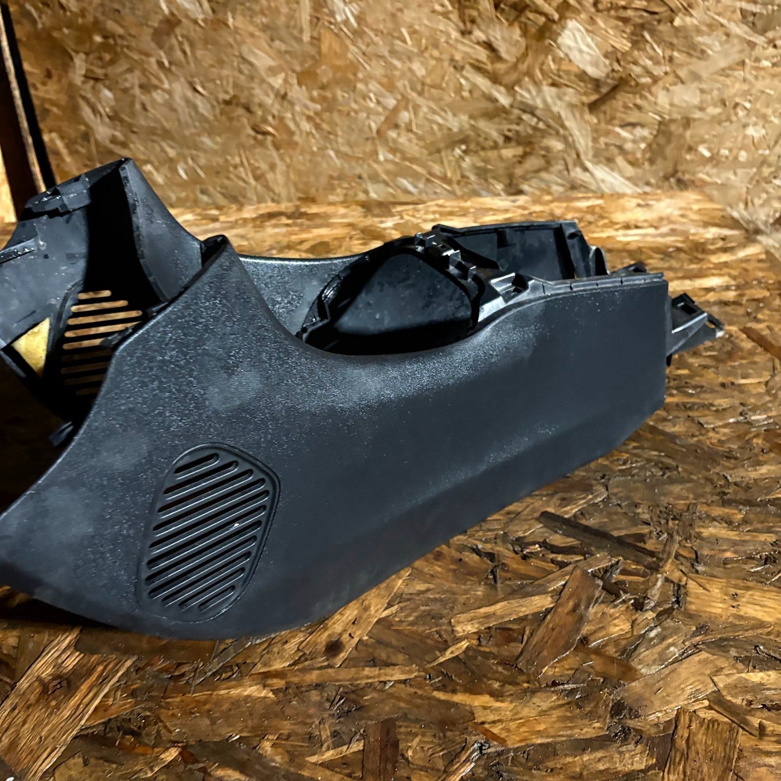 PEUGEOT 108 2014-2022 FRONT CENTRE CONSOLE 1388649XZD
