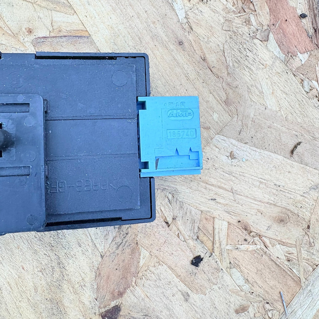PEUGEOT 407 2004-2011 ANTI THEFT ALARM CONTROL MODULE UNIT 9657384680