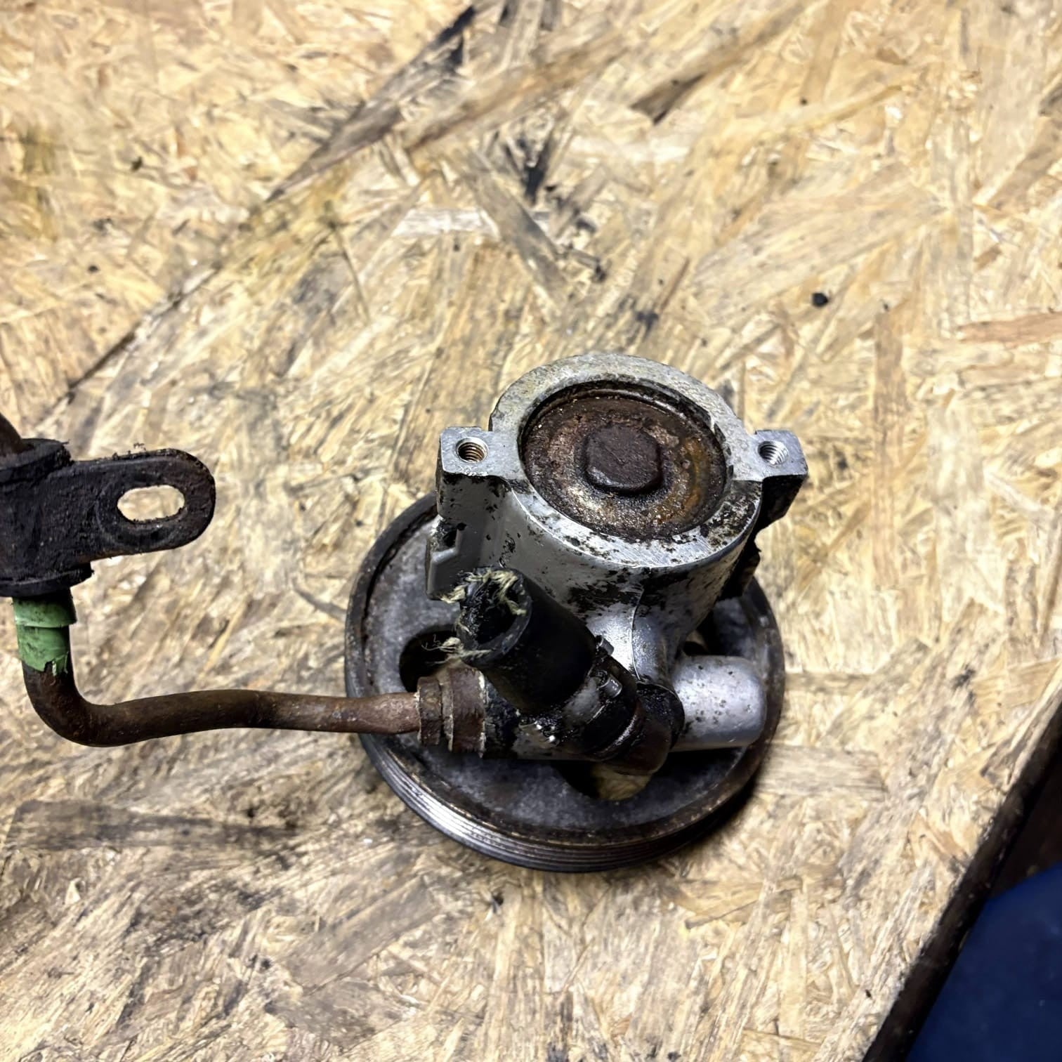 Citroen Xsara Peugeot 306 1.4 KFX TU3JP Power Steering Pump 26049438 9634070580