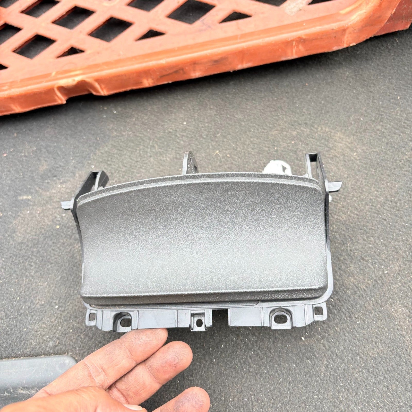 VW Lupo 1998-2005 Front Dash Ashtray Cigarette Lighter Coin Holder