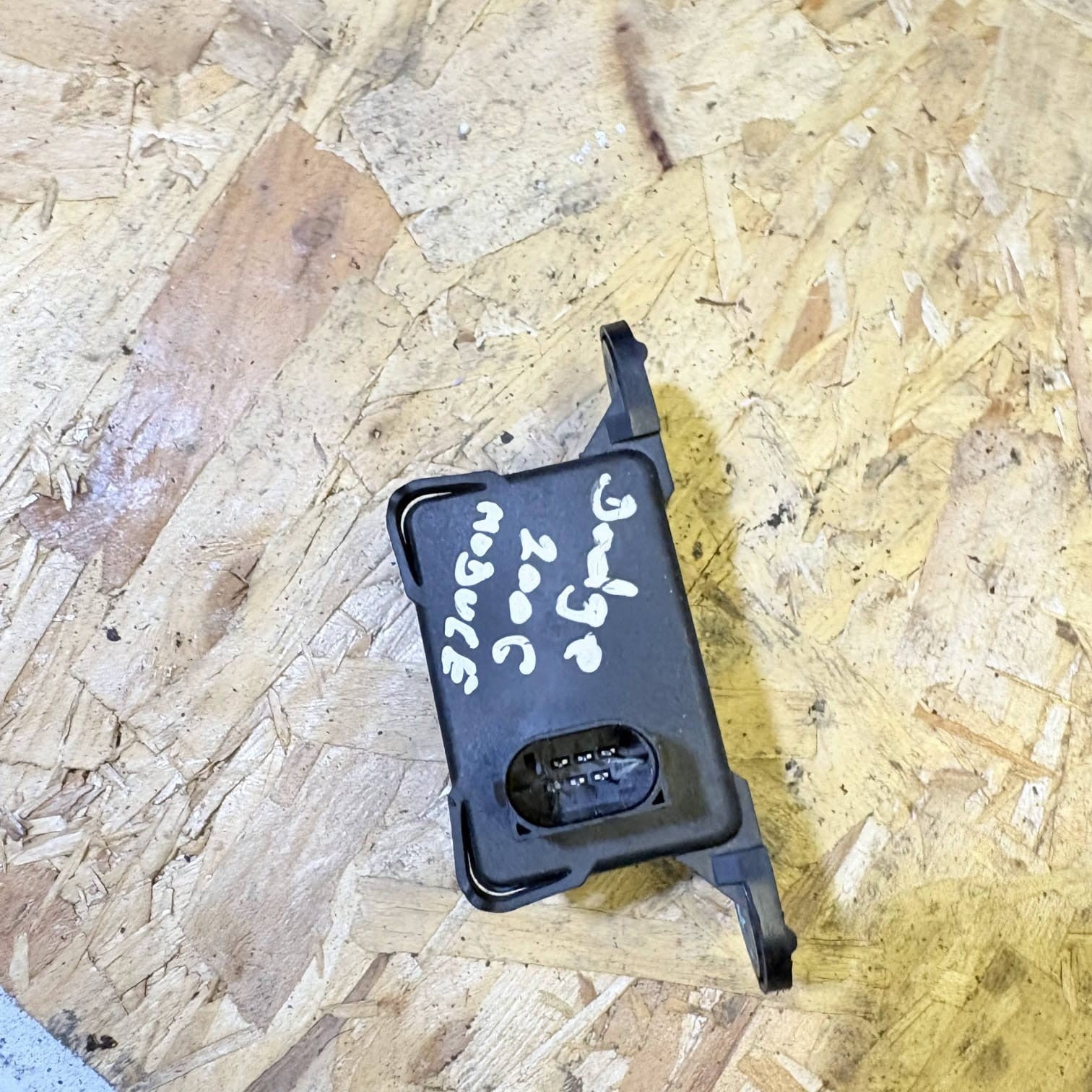 DODGE AVENGER 2006 YAW RATE SENSOR P56029329AB