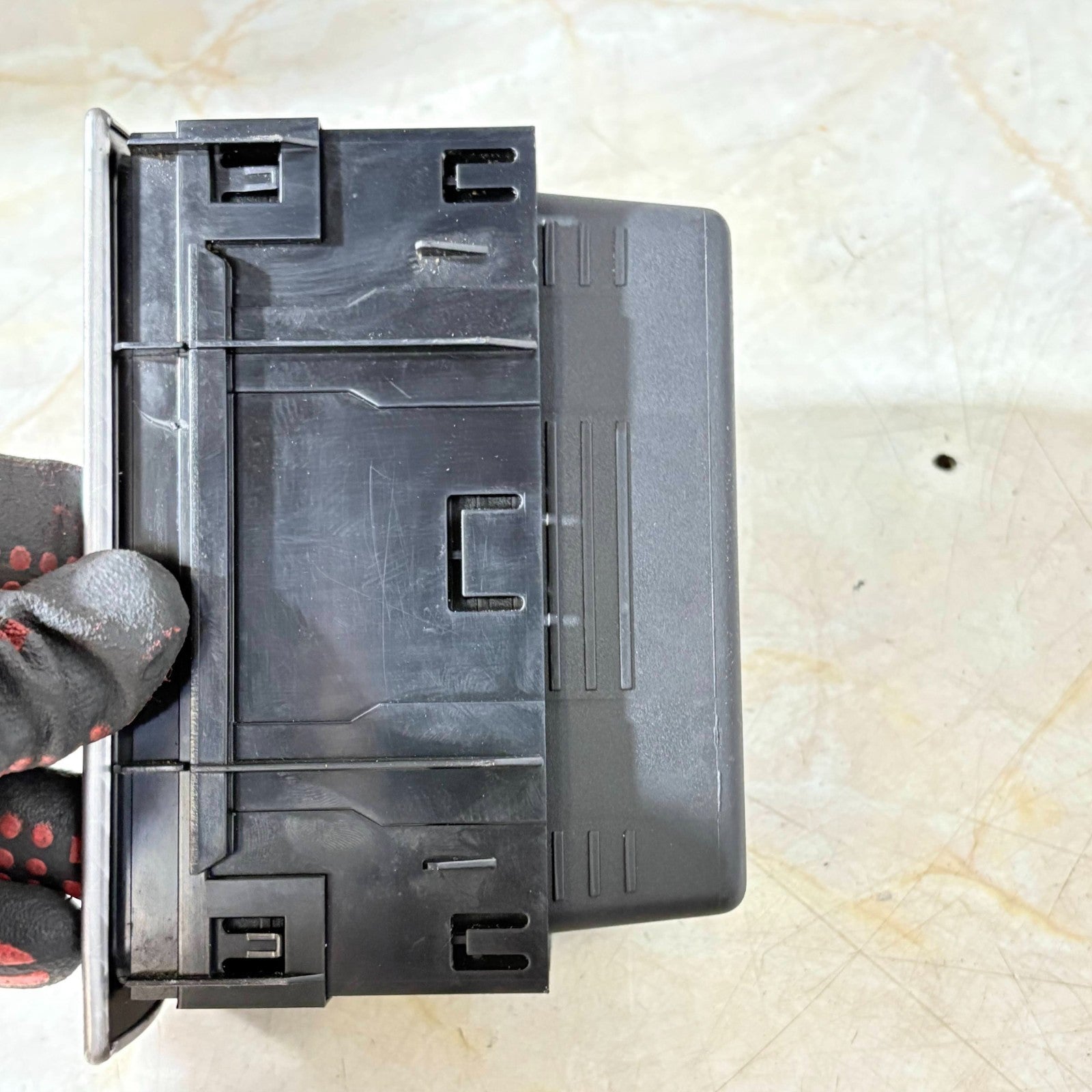 MERCEDES BENZ W170 SLK STORAGE COMPARTMENT TRAY CENTRE CONSOLE A1706830291