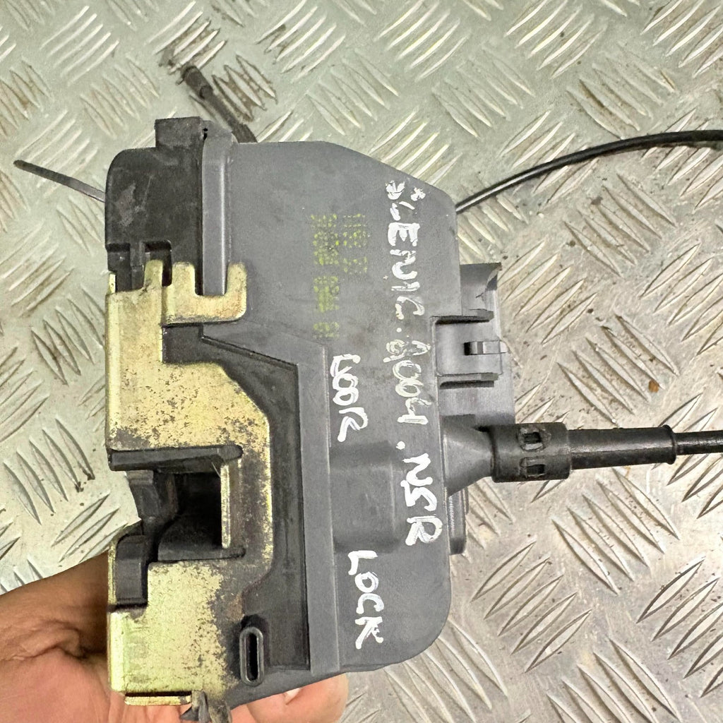 RENAULT SCENIC 2003-209 NSR PASSENGER REAR LEFT SIDE DOOR LOCK CATCH