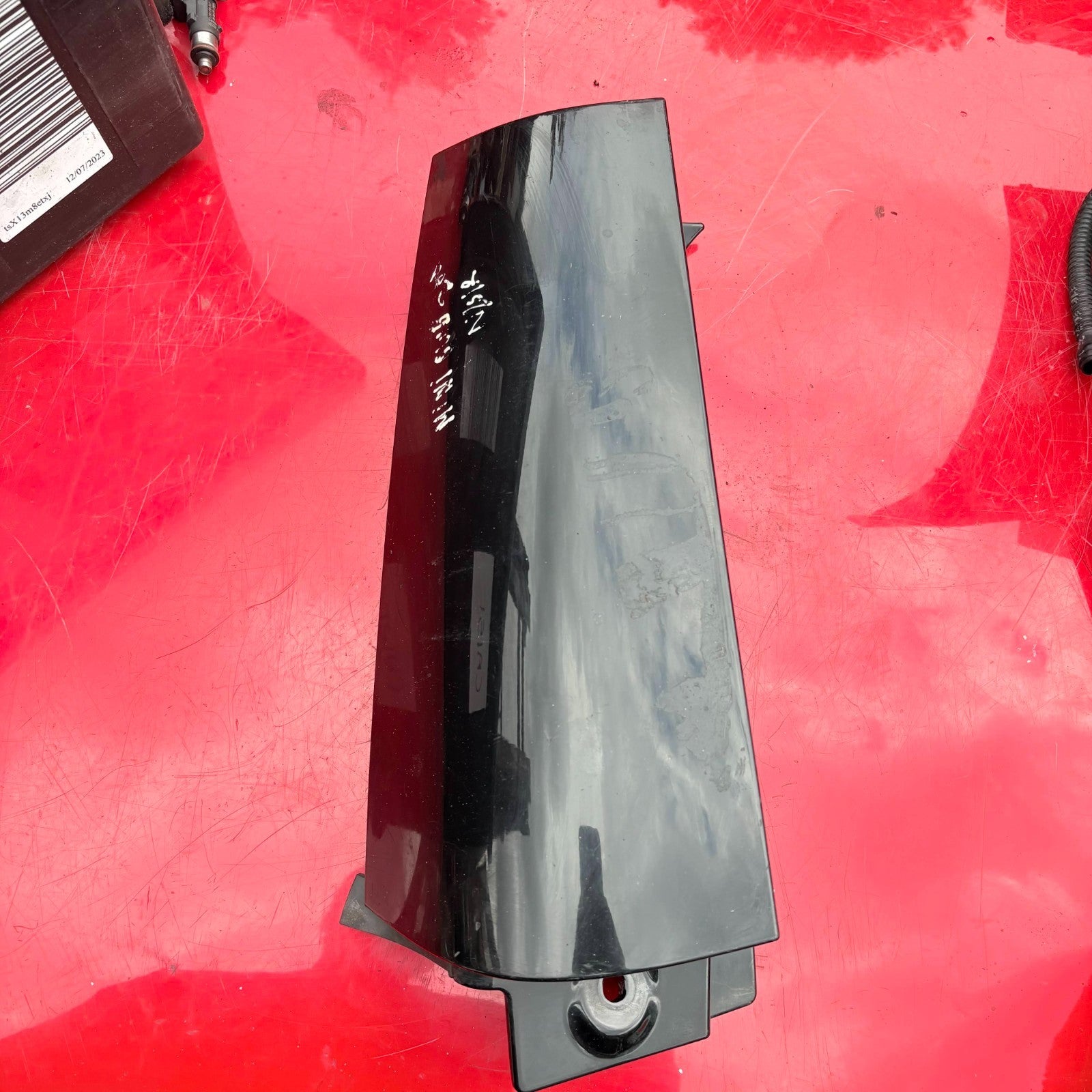BMW Mini Cooper Clubman Left Side Rear D-Pillar Trim 121253-10