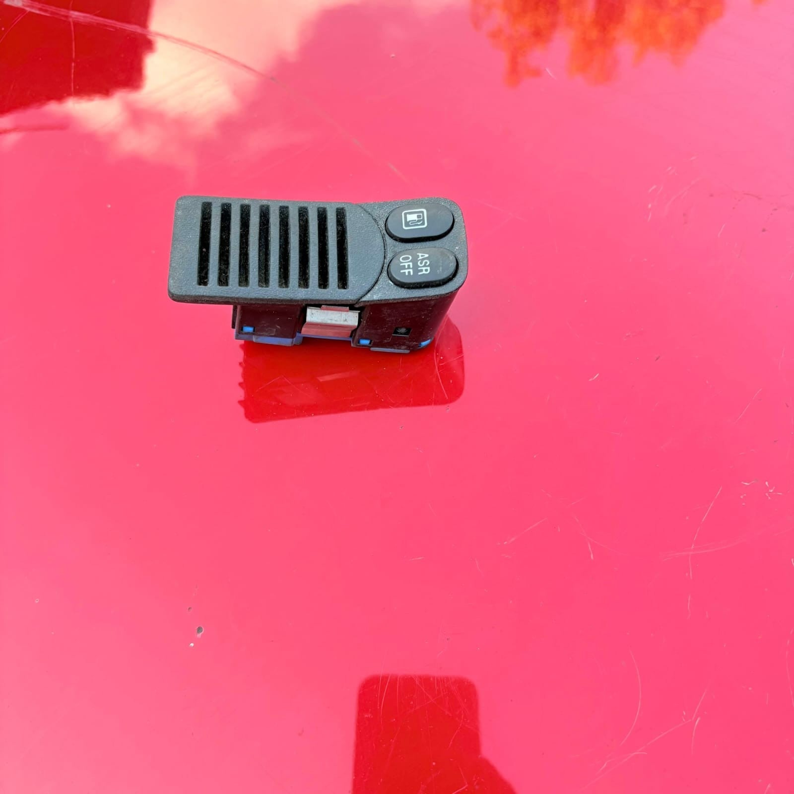 Alfa Romeo GT 2003-2010 Fuel Tank Flap Release ASR OFF Button Switch 156040104