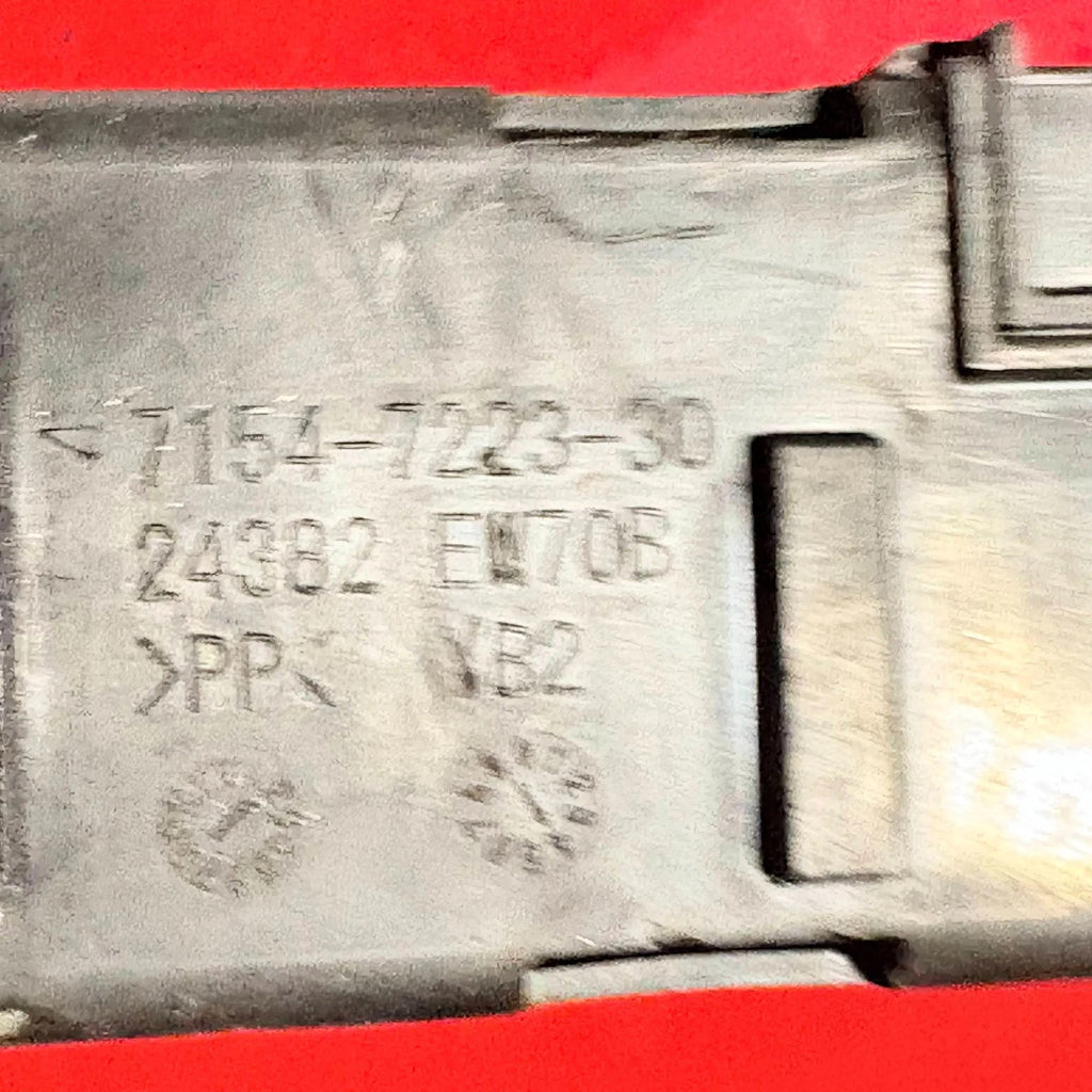 2011 NISSAN JUKE FUSE BOX 24382EW70B