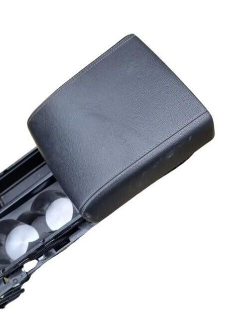 RANGE ROVER EVOQUE L538 CENTRE CONSOLE WITH ARM REST BJ32-045C46
