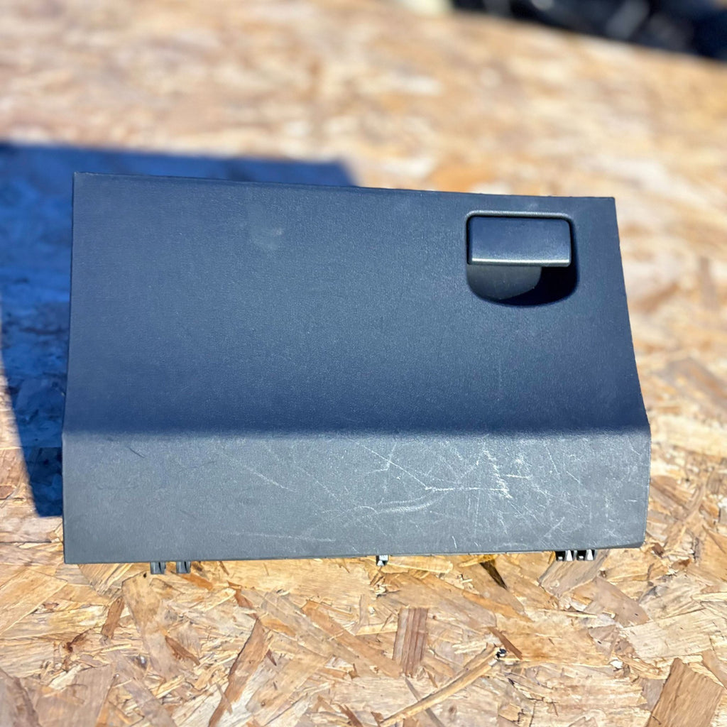 TOYOTA YARIS MK2 GLOVE COMPARTMENT BOX 2005-2011