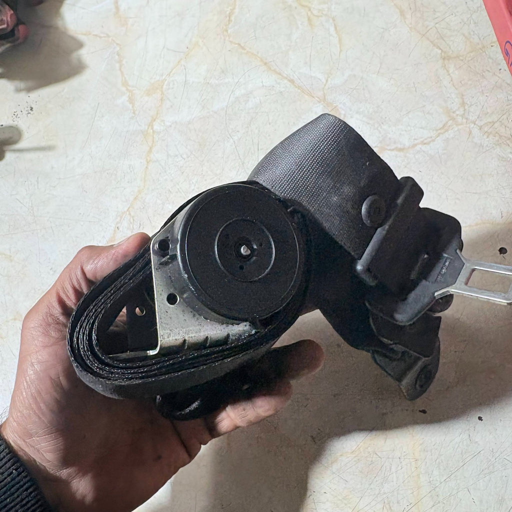 BMW MINI 2006 O/S Driver Offside Rear Seat Belt 7055962