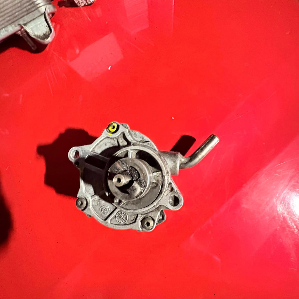 MERCEDES W203 W210 OM611 OM612 VACUUM PUMP A6112300065 PIERBURG