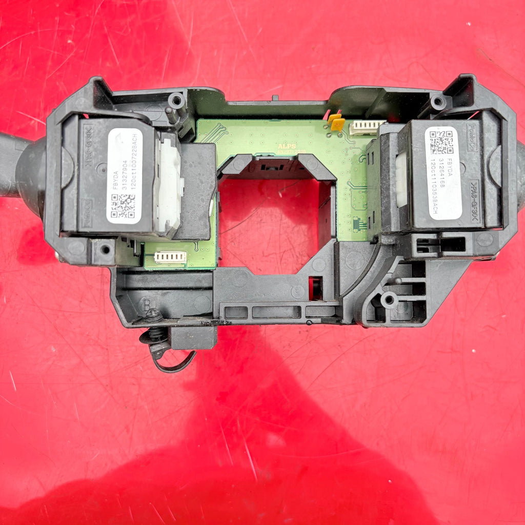 VOLVO V40 2013 WIPER STALK 31264168