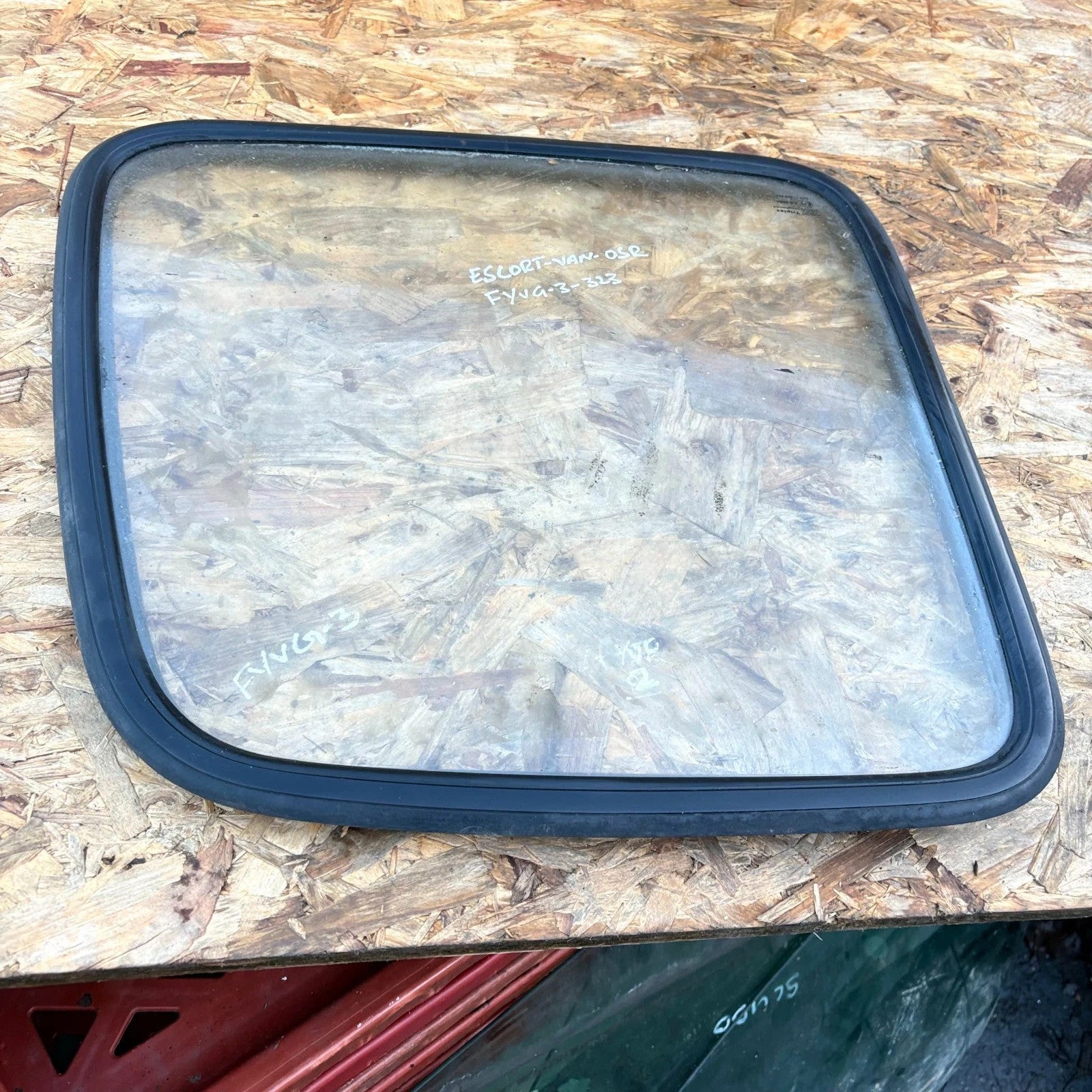 Ford Escort Rear Right Side Window Glass