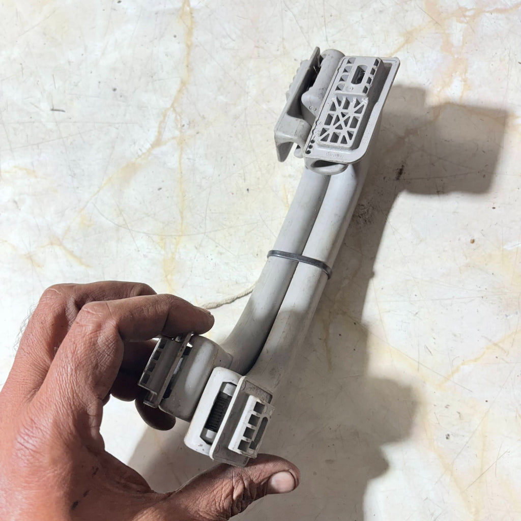 BMW E60 E61 E90 E91 REAR INTERIOR GRAB HANDLES LEFT RIGHT 9143529 9143530