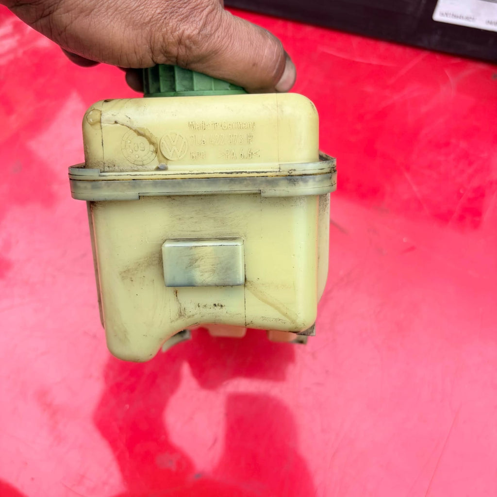 AUDI Q7 POWER STEERING FLUID TANK BOTTLE 2002 7L6422373B