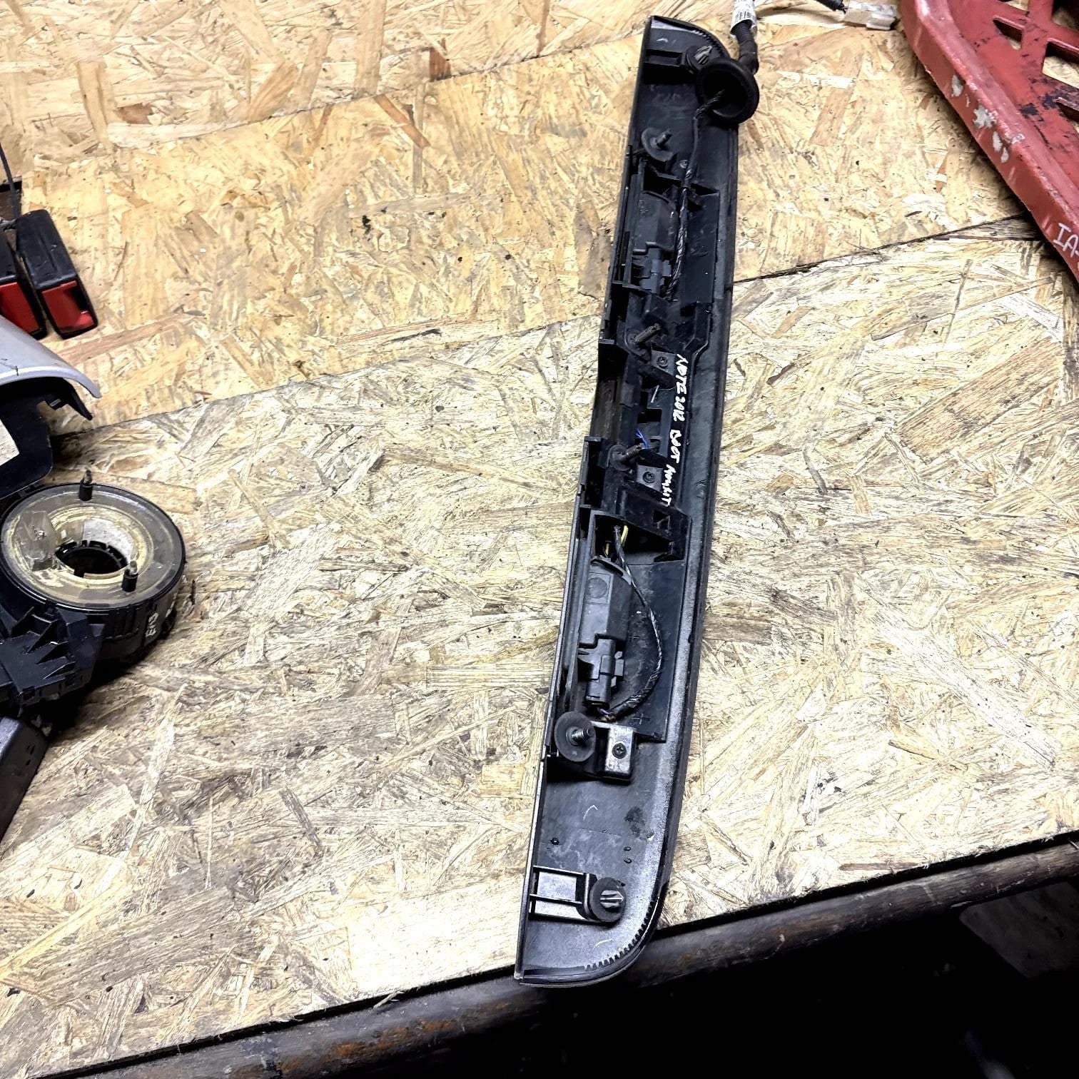 Nissan Note 2012 Volkswagen 2K 1.6 TDI 2K0827574F041 Rear Back Door Grip Molding