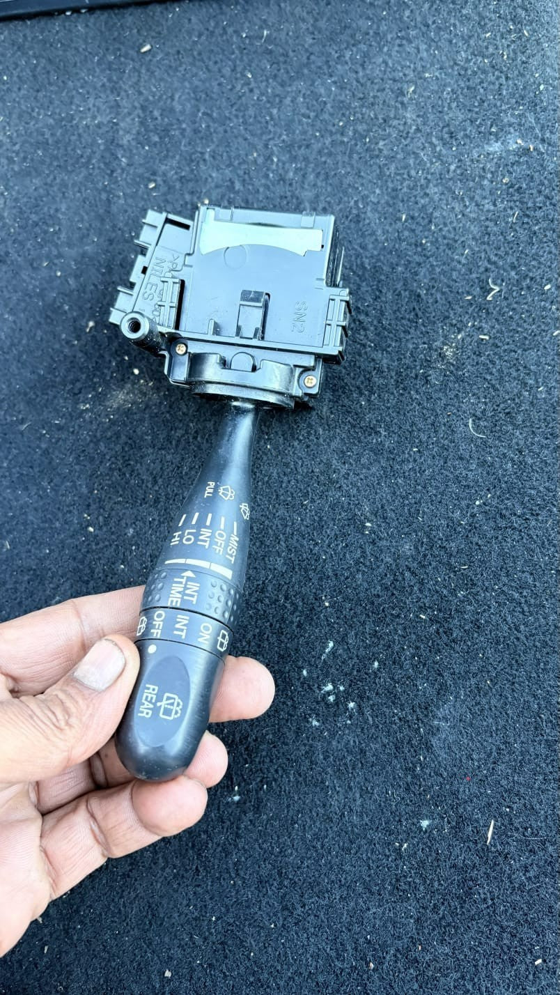 Suzuki ESwift VVT 2000-2010 Wiper Switch Stalk
