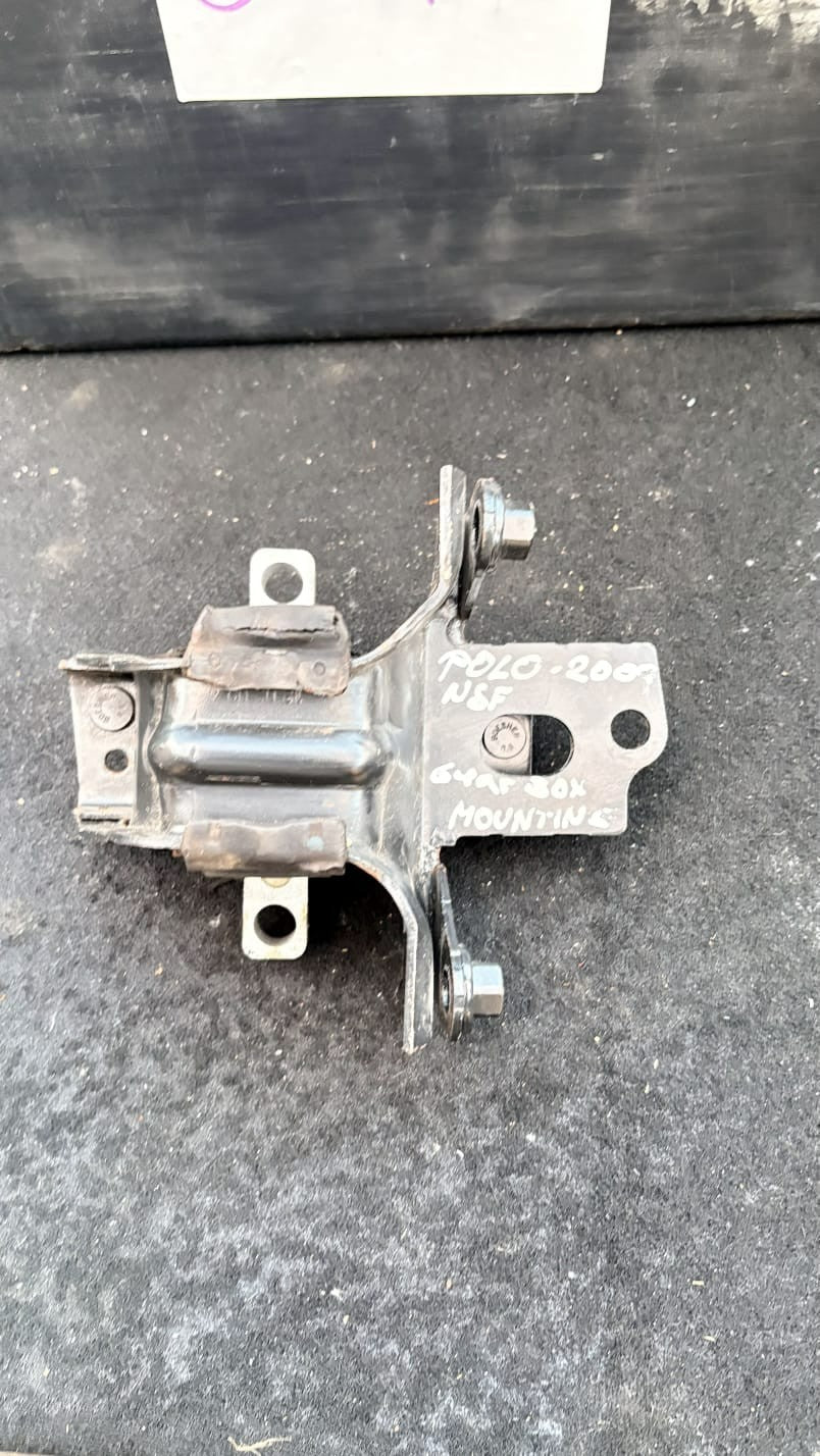 POLO Seat Ibiza Mk4 Tsi 1197 Engine Mount passenger CBZA 6Q0199555AR O55 2009