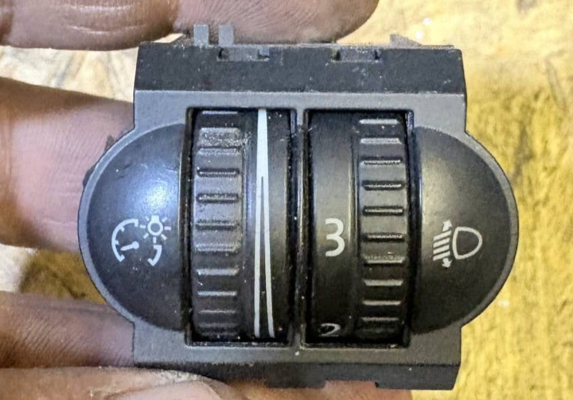 VOLKSWAGEN SCIROCCO HEADLIGHT ADJUSTER CONTROL SWITCH 1K8941333 2007 MK3