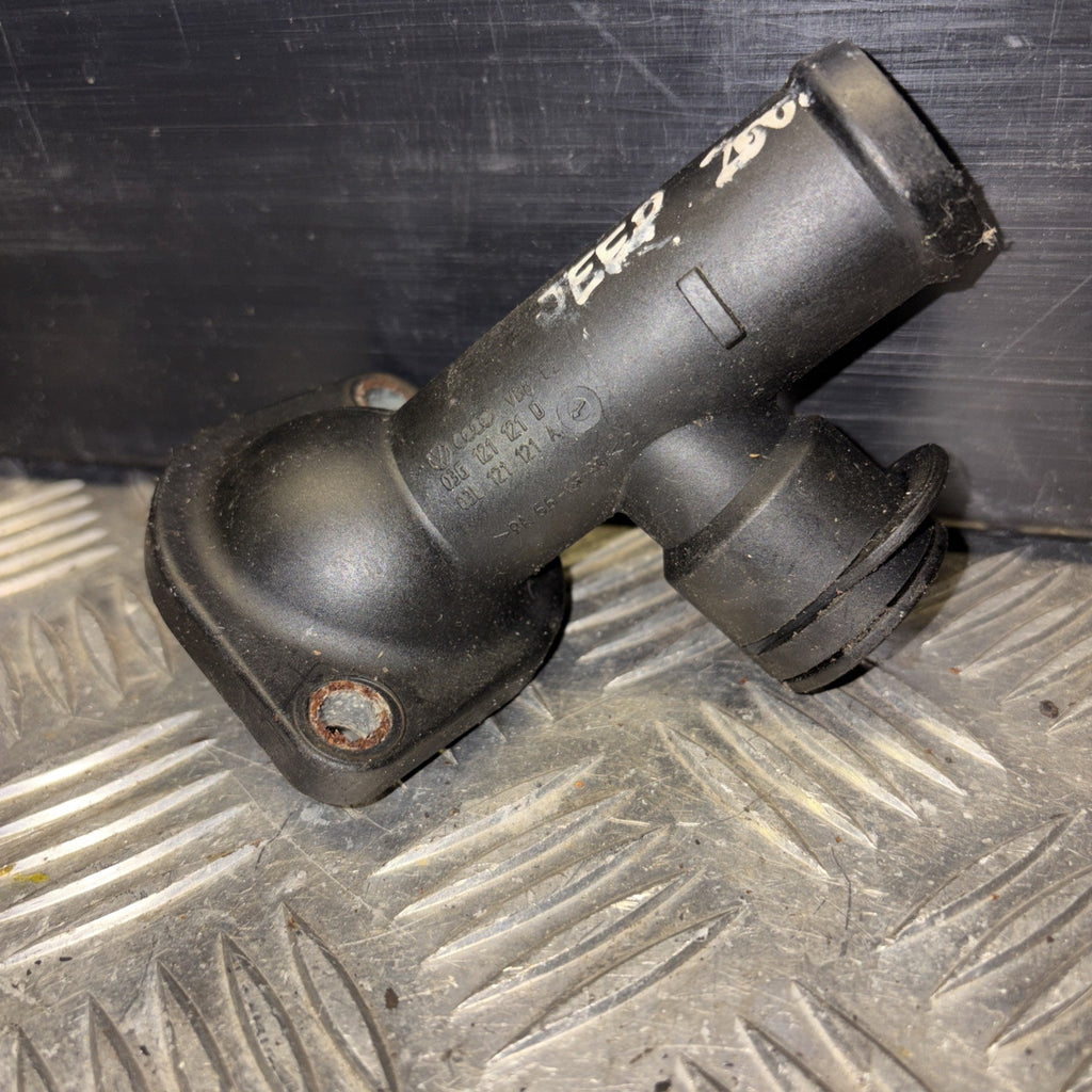 VOLKSWAGEN PASSAT B6 2006 DIESEL ENGINE WATER COOLANT PIPE HOSE 036121121D