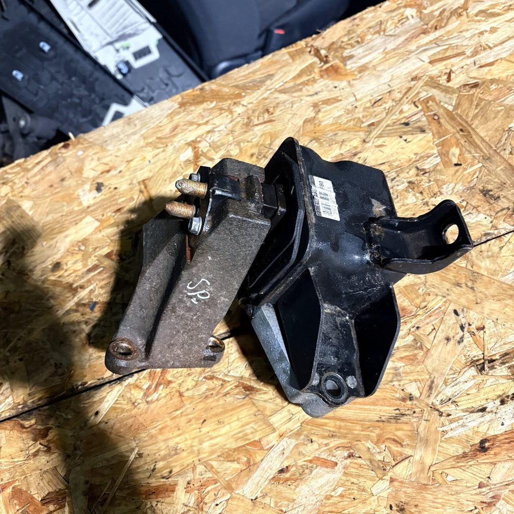 KIA SPORTAGE MK4 GEARBOX MOUNT BRACKET MANUAL RIGHT SIDE 21830-F1800