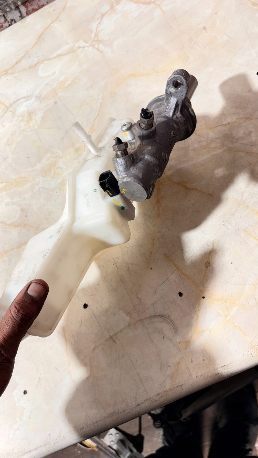 FORD ECOSPORT 2013-2017 1.0 ECOBOOST BRAKE MASTER CYLINDER 06735610081 2071495