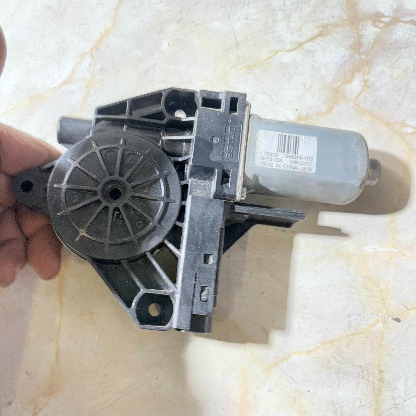 VOLVO V40 2018 MK1 Front Right Door Window Regulator Motor 966269-103