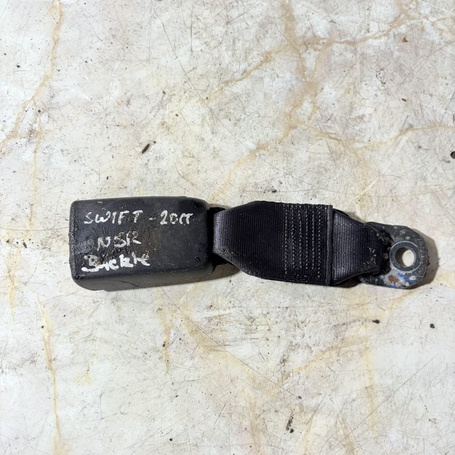 Seat belt holder (Seat belt Buckle) Passenger rear Alfa-Romeo 1 UK967134-23 2001