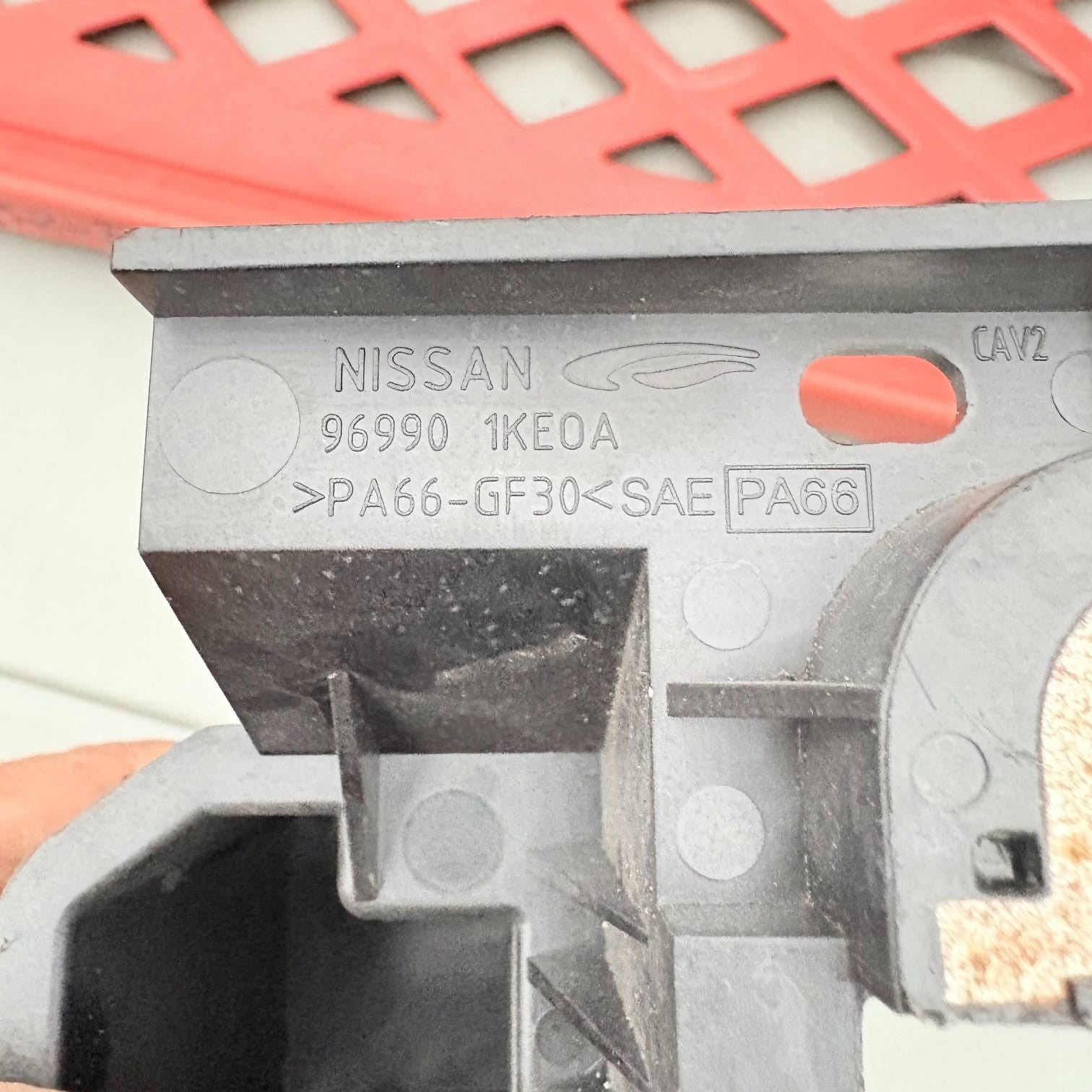 Nissan Juke F15 MK1 Centre Console Handle Bracket Trim 96990-1KE0A 2010-2019
