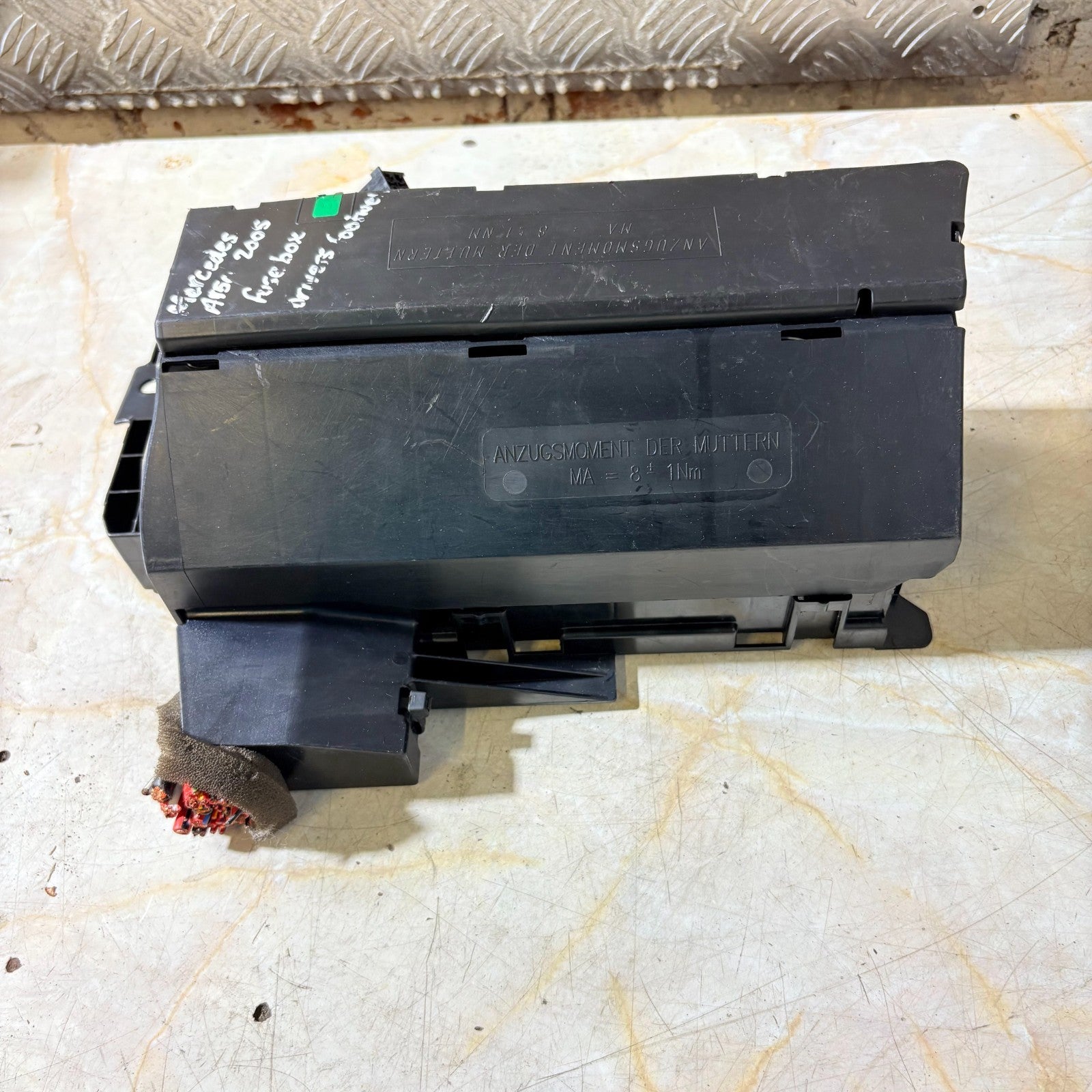 Mercedes A-Class W169 B-Class W245 Fuse Box Relay Unit A1695450540 04-12 05-11