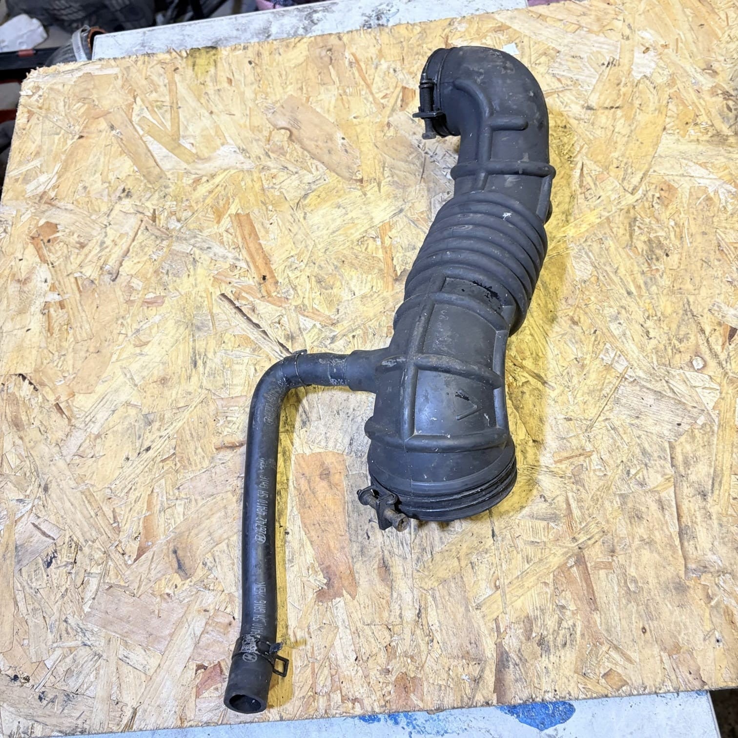 Hyundai Getz 1.5 CRDi Turbo Air Intake Hose Pipe 28138-10500 2008 RHD