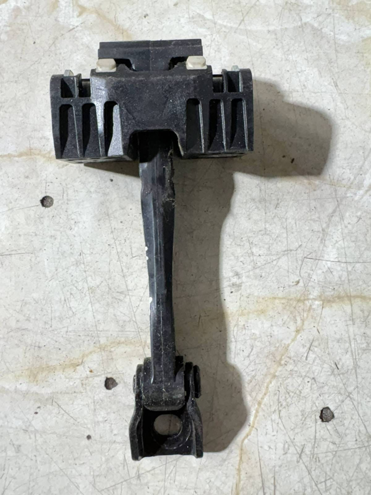 BMW 1 SERIES E87 2007 NEARSIDE LEFT FRONT DOOR CHECK STRAP 7176809 O5256